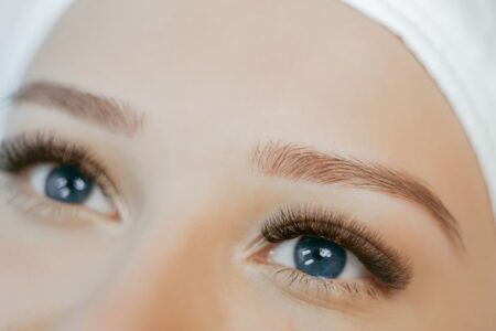 makijaż permanentny brwi